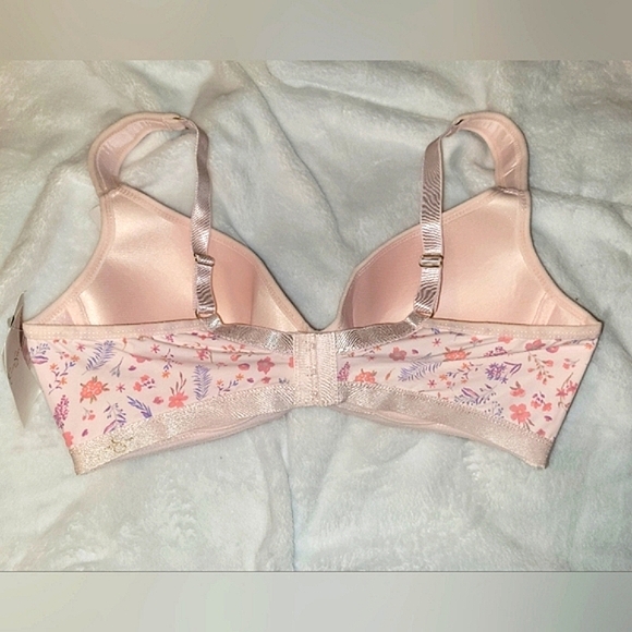 NWT Bra - Picture 8 of 9